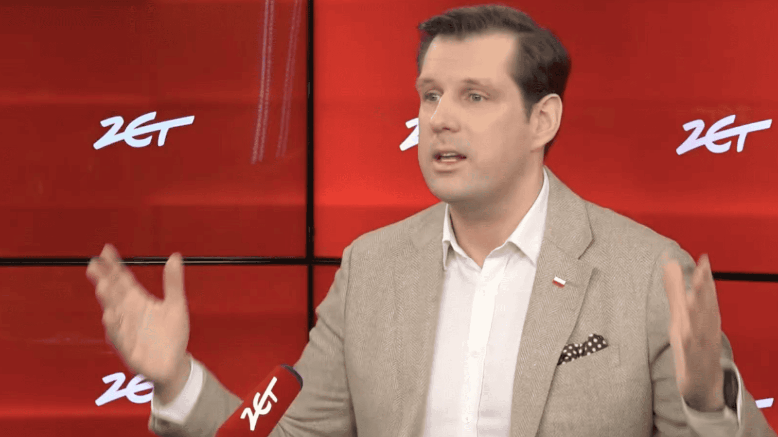 Awantura w programie na żywo. Europoseł PiS zrobił zaskakującą rzecz