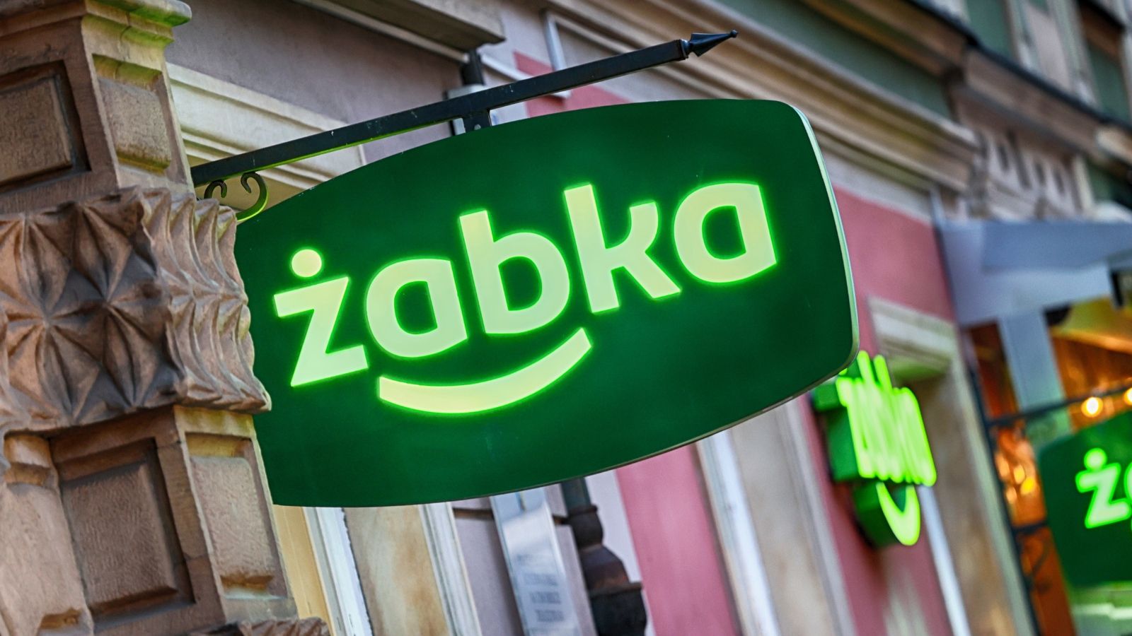 Żabka terminy