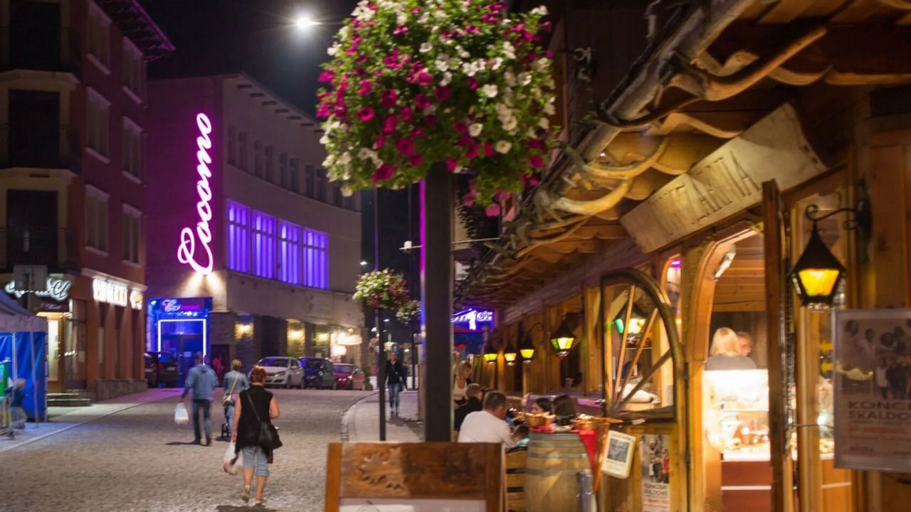 Wcale nie Arabowie. Turyści z innego kraju zalewają Zakopane, autokary wypełnione po brzegi