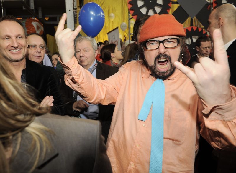 Hołdys z dramatycznym apelem ws. przyjaciela. "Ciułamy kasę"