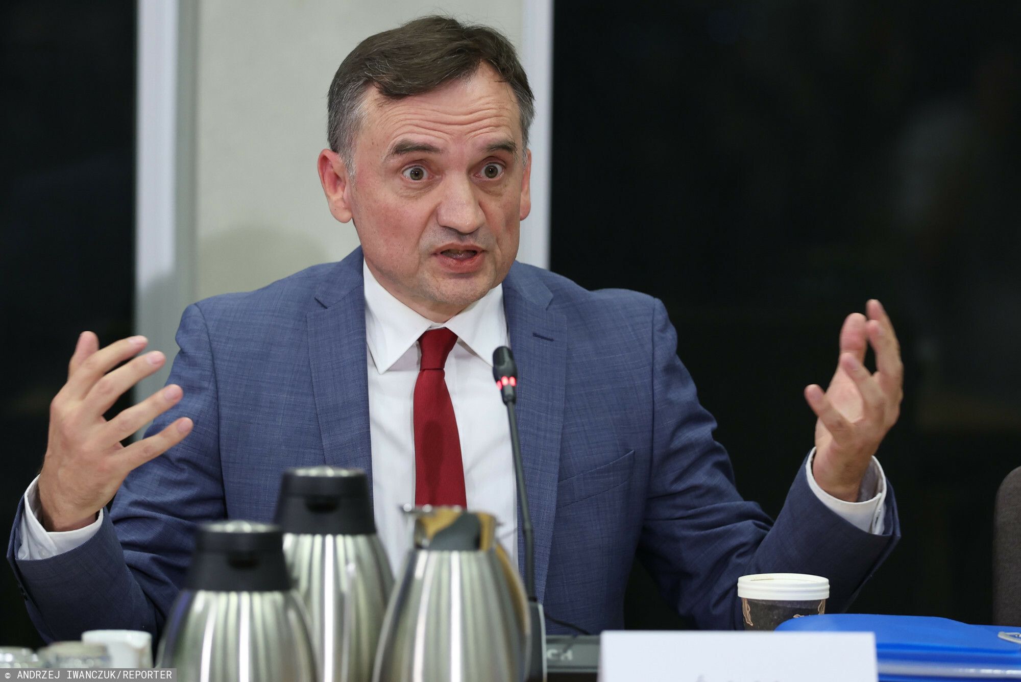 Zbigniew Ziobro nieoczekiwanie zabrał głos. "Zamienić Polskę w łukaszenkowski obozowy barak"