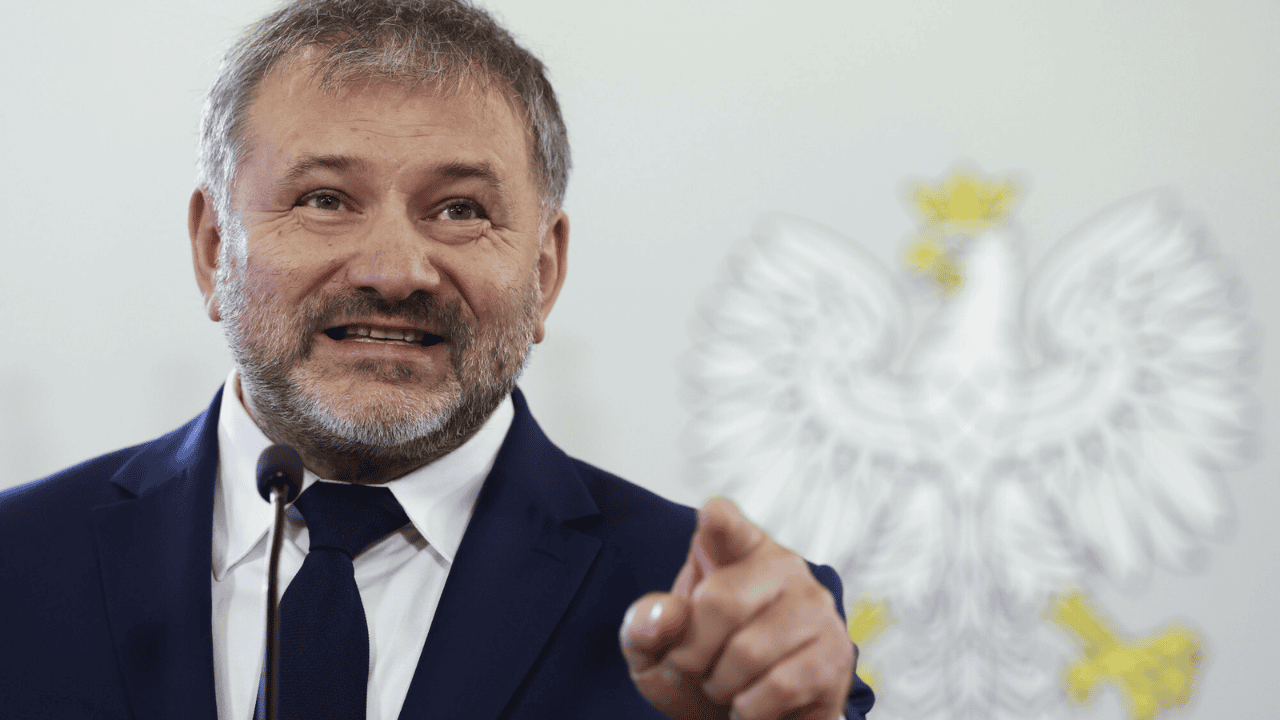 Żurek uderza w Ziobrę. "To nie osoba podejrzewana decyduje o tym..."