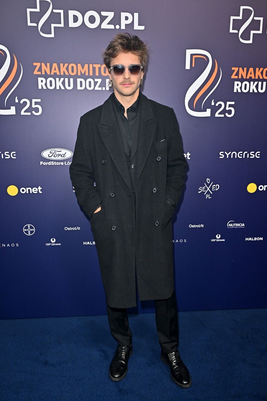 Rozenek, Maffashion i Musiał na czerwonym dywanie. Rozdano prestiżowe nagrody branży health & beauty – Znakomitość Roku DOZ.pl 2025