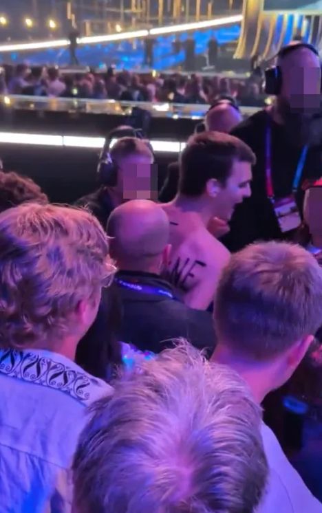 Eurowizja 2026: Ochrona siłą wyprowadziła protestujących z publiczności. Tego nie pokazali w telewizji