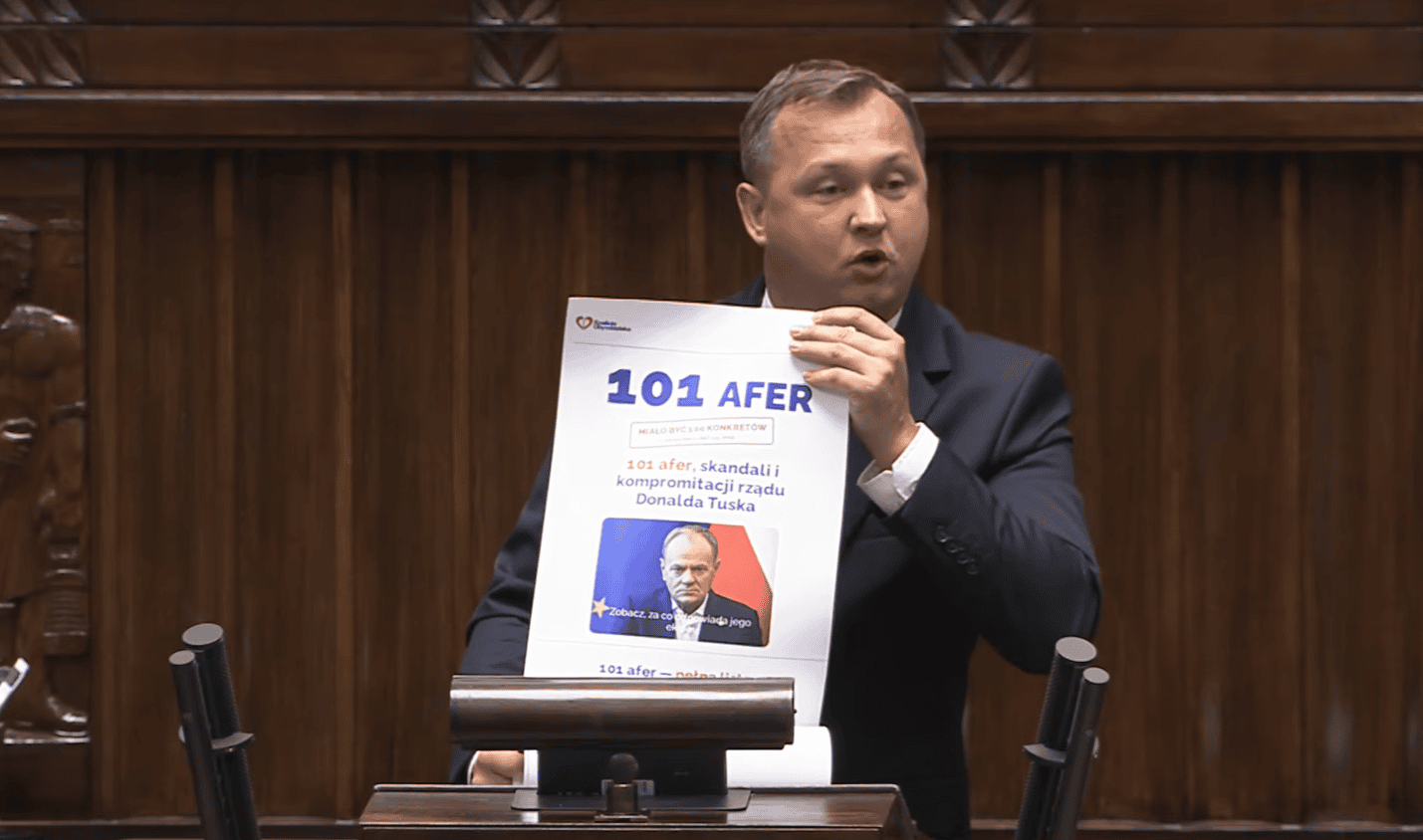 Awantura w Sejmie. Po słowach polityka PiS doszło do spięcia, poseł KO ruszył na mównicę
