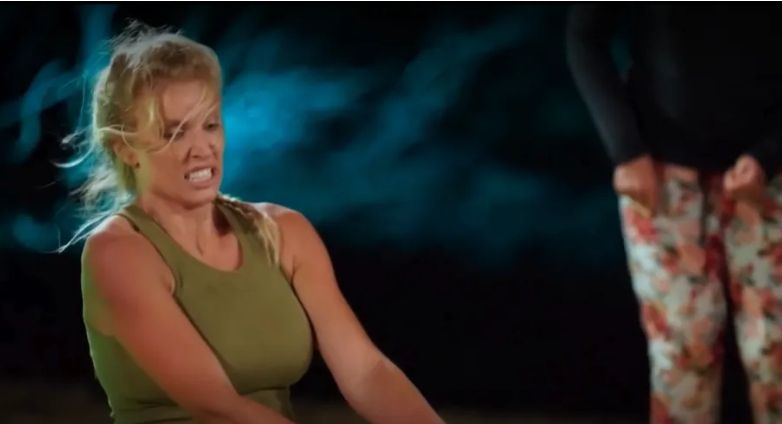 "Nie duś jej!". Sceny jak z horroru w "Królowej przetrwania". Zrobiło się nieprzyjemnie