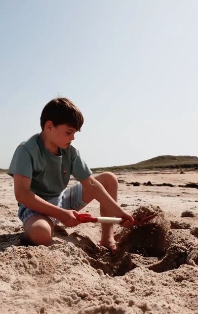 To już 8. urodziny księcia Louisa! Nowe zdjęcia w sieci. Zaskoczeni fani piszą o jednym