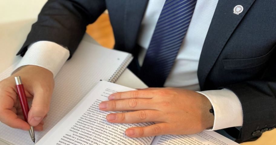 Ambasador Polski we Francji zatrzymany przez CBA. Jest oświadczenie