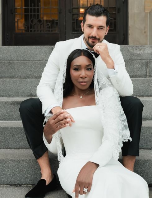 Legenda tenisa wzięła ślub. Jej partner to gwiazda polskich filmów.