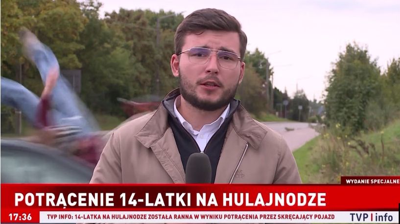 Wstrząsające sceny w TVP podczas relacji na żywo. Nagle rozległ się huk i krzyk, dramat za plecami reportera