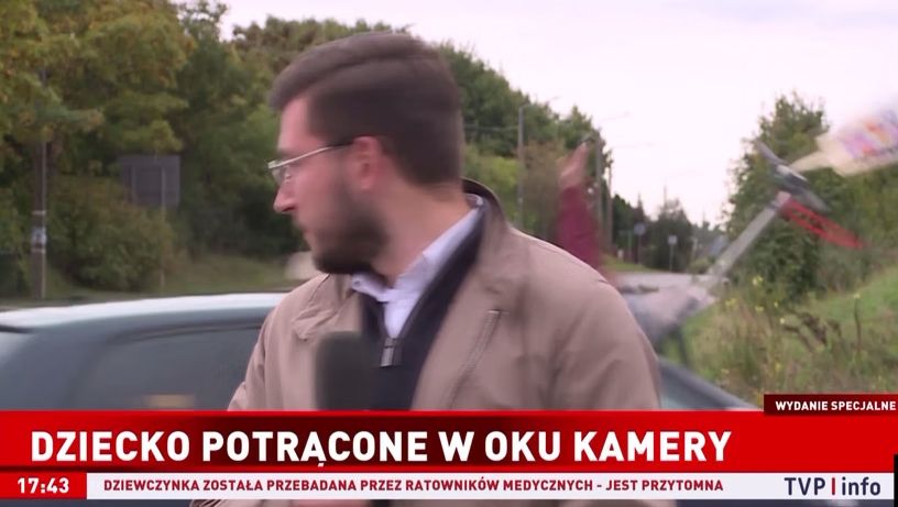 Wstrząsające sceny w TVP podczas relacji na żywo. Nagle rozległ się huk i krzyk, dramat za plecami reportera