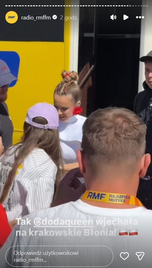Pokazali, co działo się na Błoniach, zanim Doda zaśpiewała Hymn. Sceny jakich długo nie zapomnimy