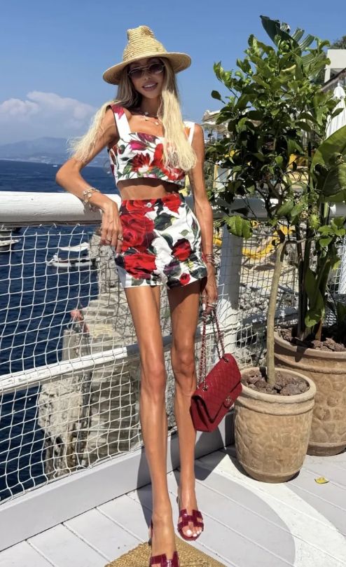 Fani martwią się o polską influencerkę. Tak wygląda dieta Julii Dybowskiej