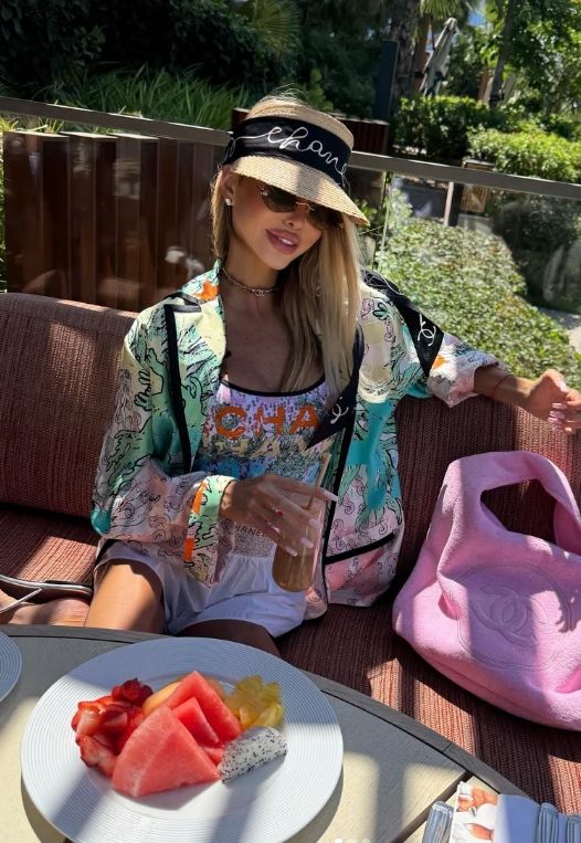 Fani martwią się o polską influencerkę. Tak wygląda dieta Julii Dybowskiej
