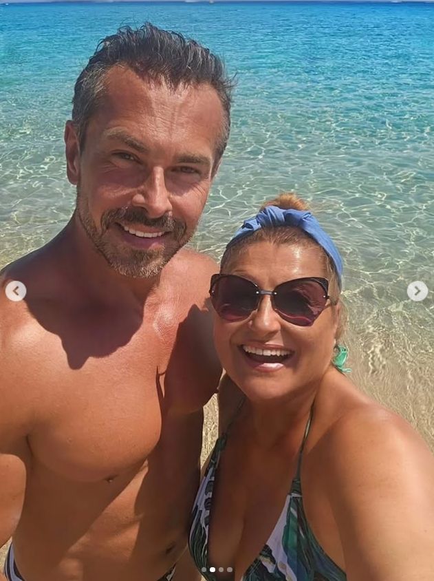 55-letnia Kasia Skrzynecka w bikini. "Wyglądasz jak nastolatka"