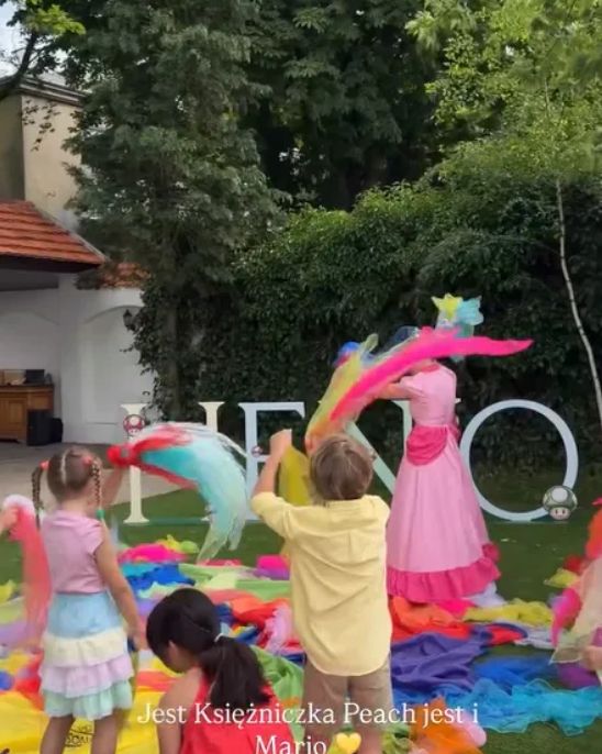 6. urodziny synka Rozenek na bogato! Gigantyczna konstrukcja w ogrodzie. Wszystko dla Henia