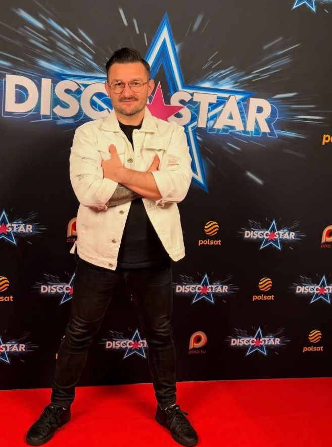 Uwielbiany gwiazdor disco-polo apeluje o pomoc. Chwilę temu został przewieziony do szpitala