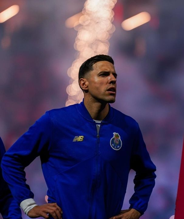 Jan Bednarek z rodziną napadnięci we własnym domu. Napastnik wyciągnął nóż