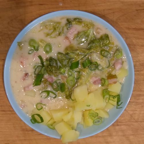 Taką zupę podam dziś na obiad. W moim domu sałaciorka jest hitem