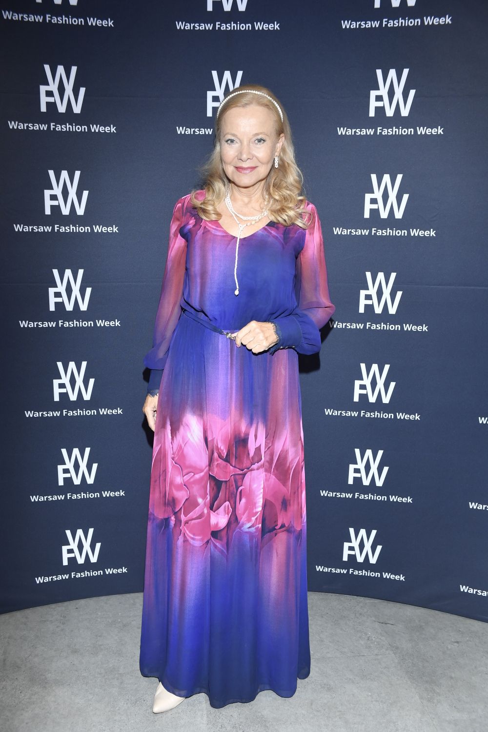 Gwiazdy na Warsaw Fashion Week. Krzysztof Ibisz, Caroline Derpienski, Jakub i Paulina Rzeźniczakowie