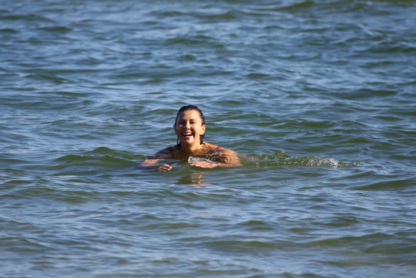 Anna Popek jak syrenka morsuje w polskim morzu. Co za figura