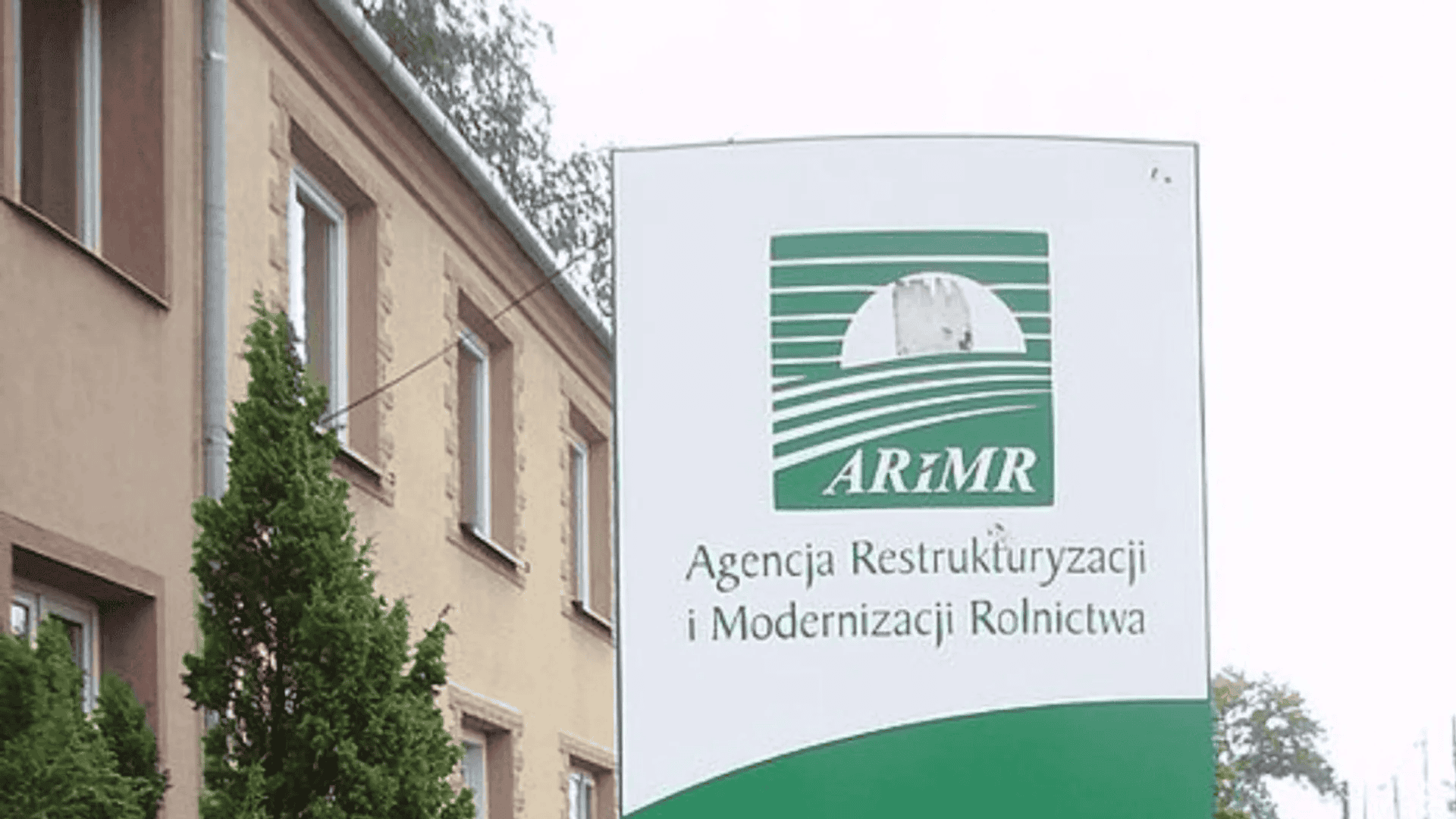 Rekompensaty dla wielu rolników. ARiMR już przyjmuje wnioski, tyle można zyskać