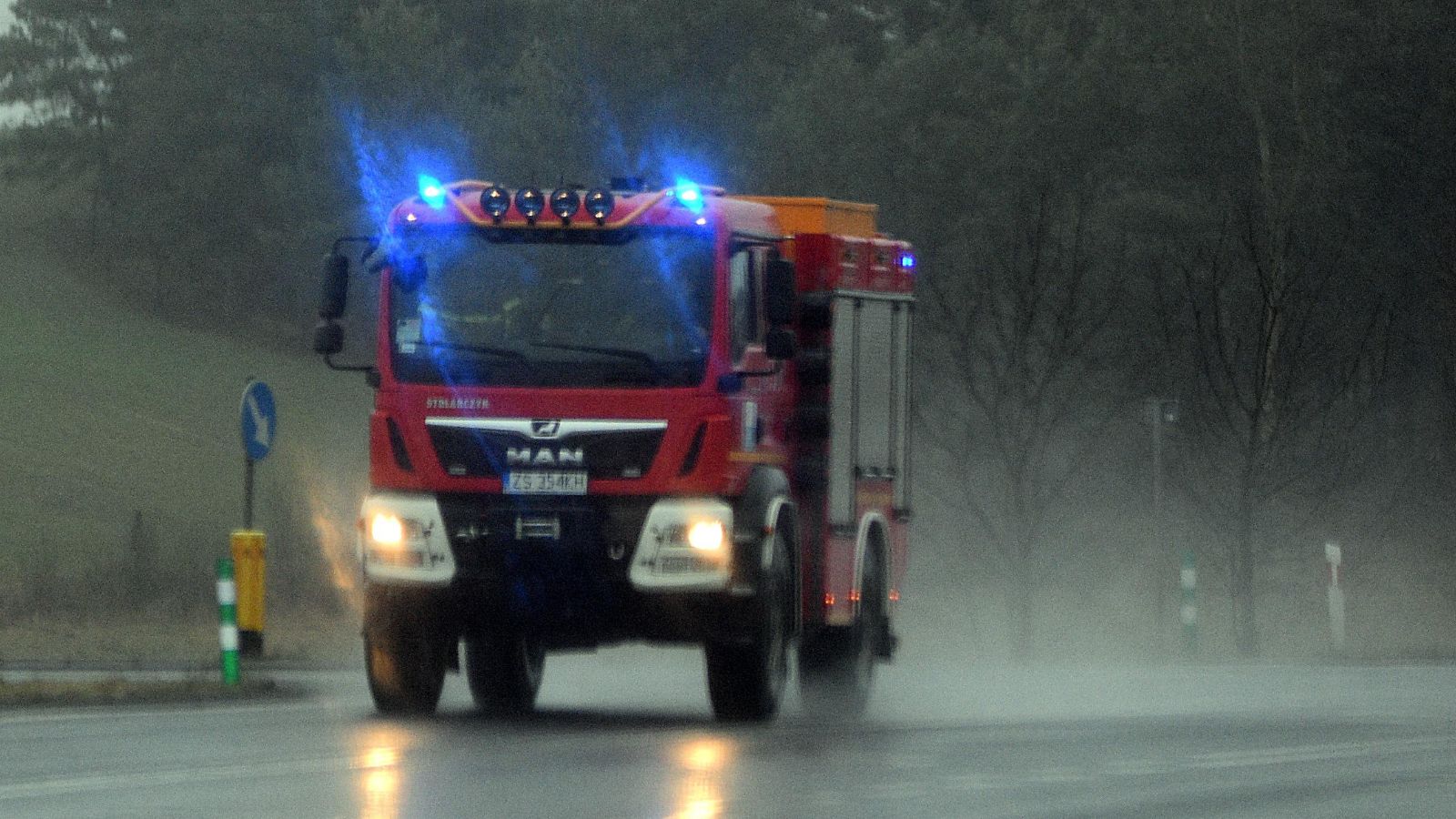 Dramatyczny wypadek na polskiej trasie. W akcji wszystkie służby, są ranni