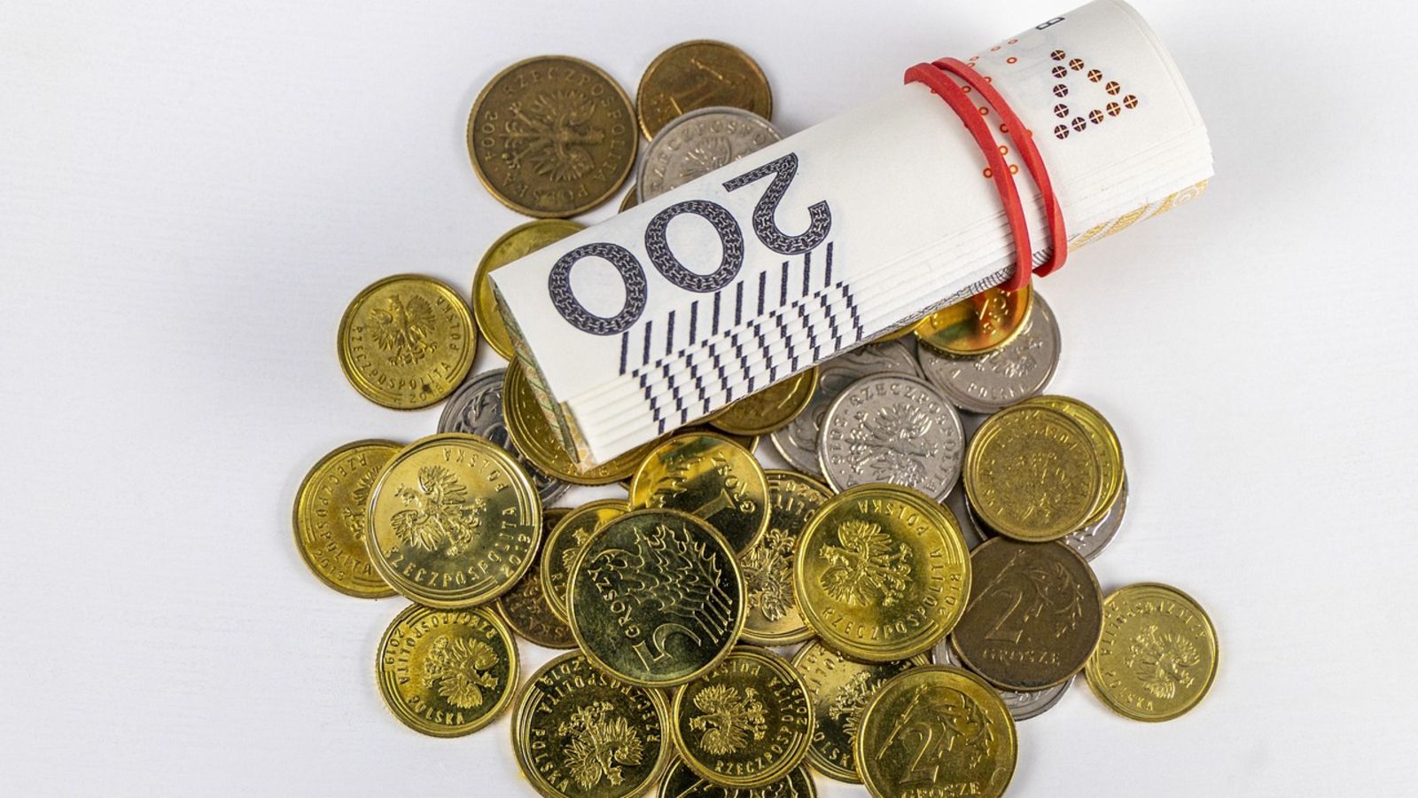 Płaca minimalna w 2027 roku. Tyle Polacy mają zarabiać "na rękę", zbliżamy się do granicy