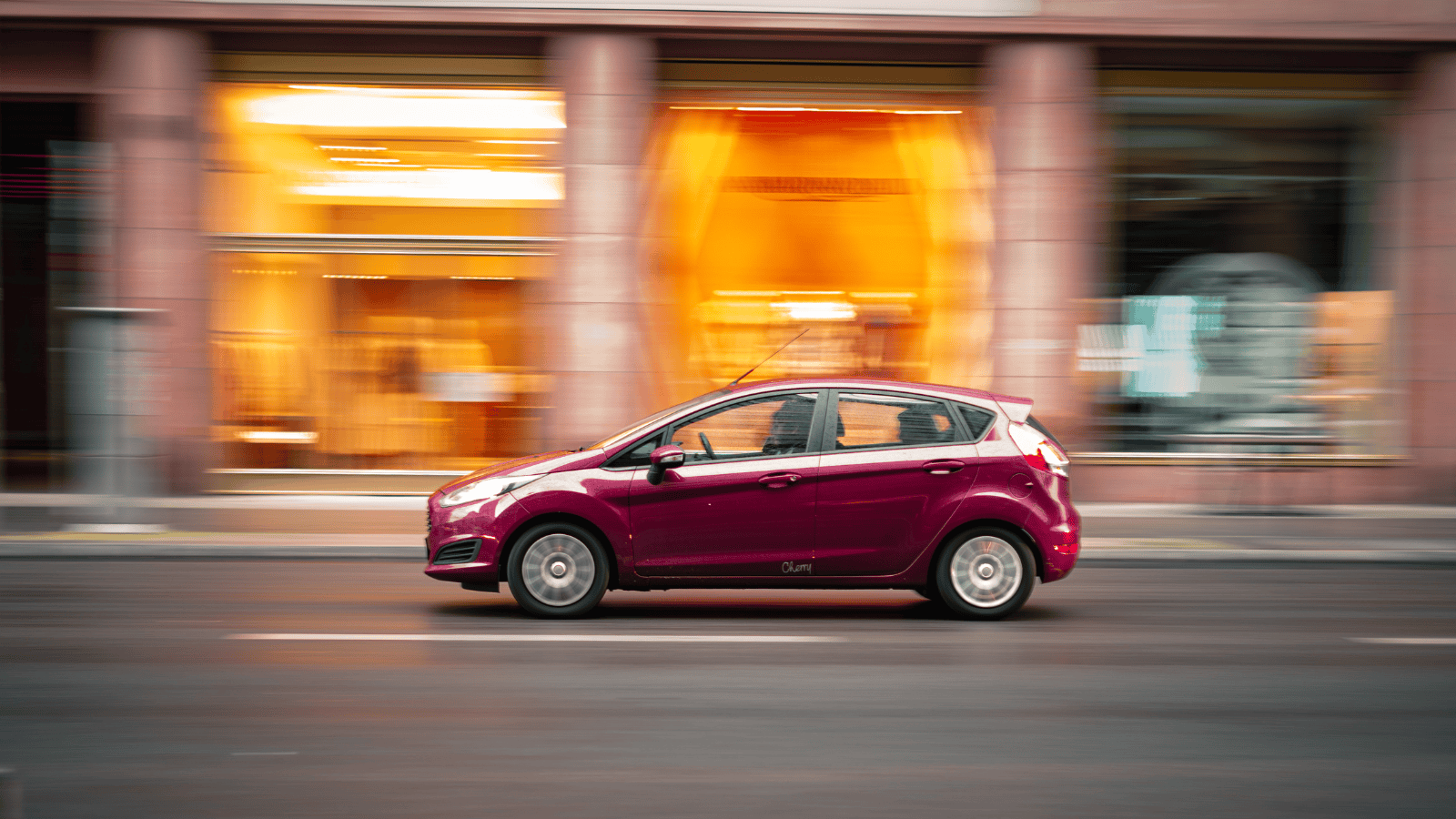 Te zmiany uderzą w miliony kierowców. Prawo jazdy do wymiany, podano konkretny termin