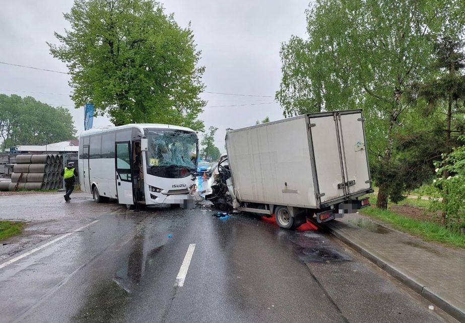 autobus-wypadek.jpg