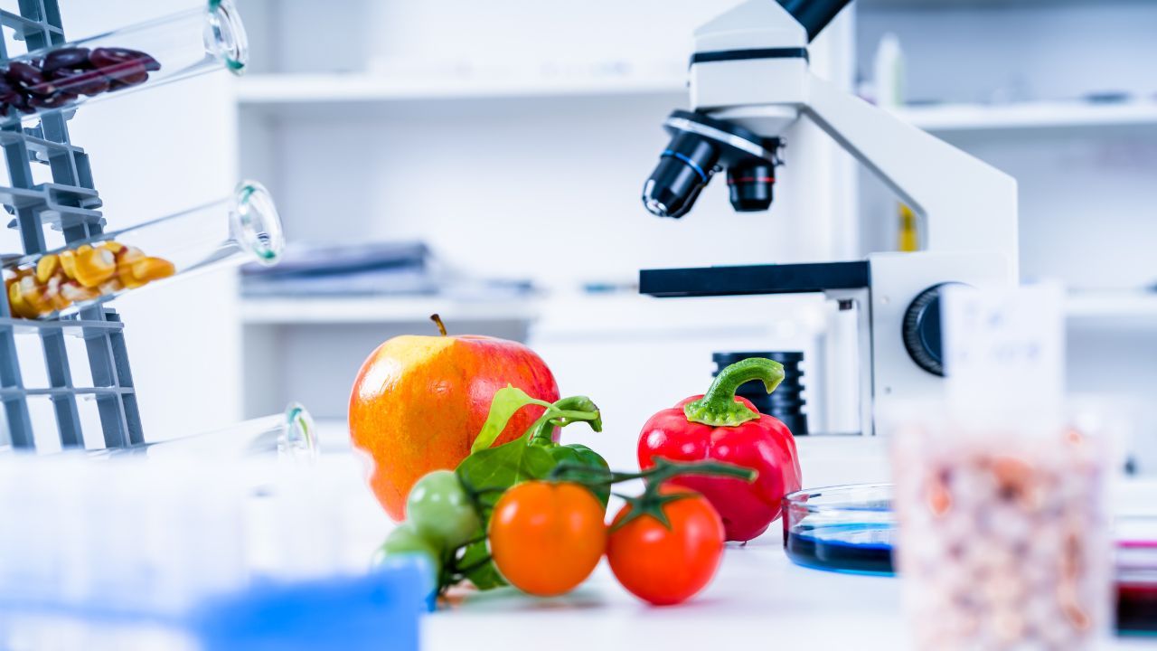 Pilny komunikat GIS. Chrupki znanej marki wycofane ze sprzedaży. Te osoby nie powinny ich jeść