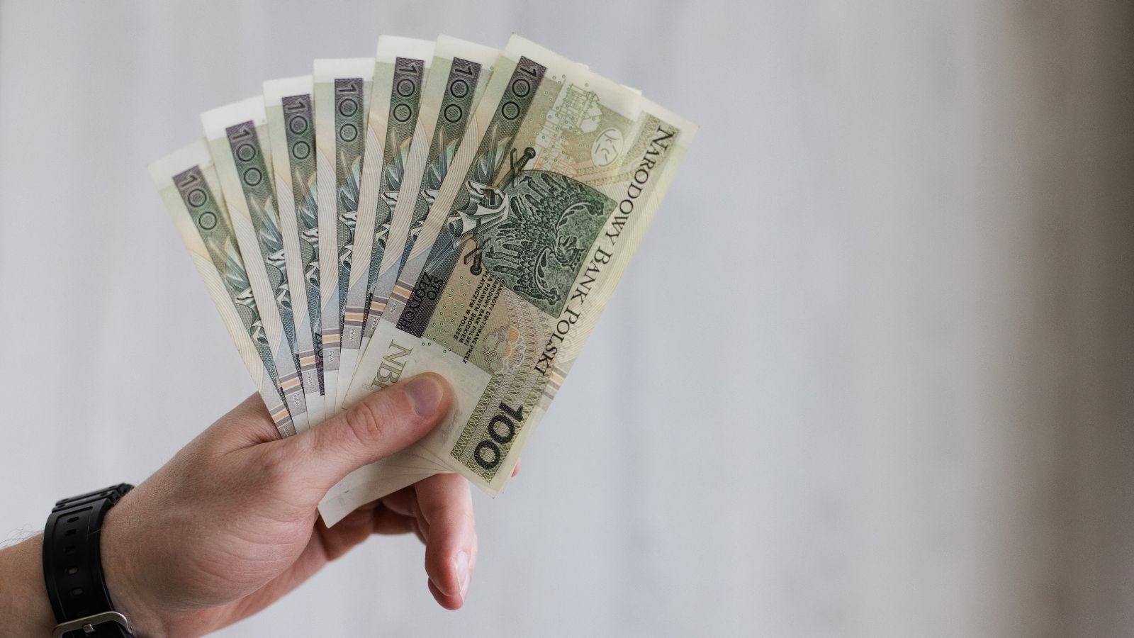 To już pewne, Polska dostanie ogromne pieniądze z UE. Wiadomo, na co rząd je przeznaczy