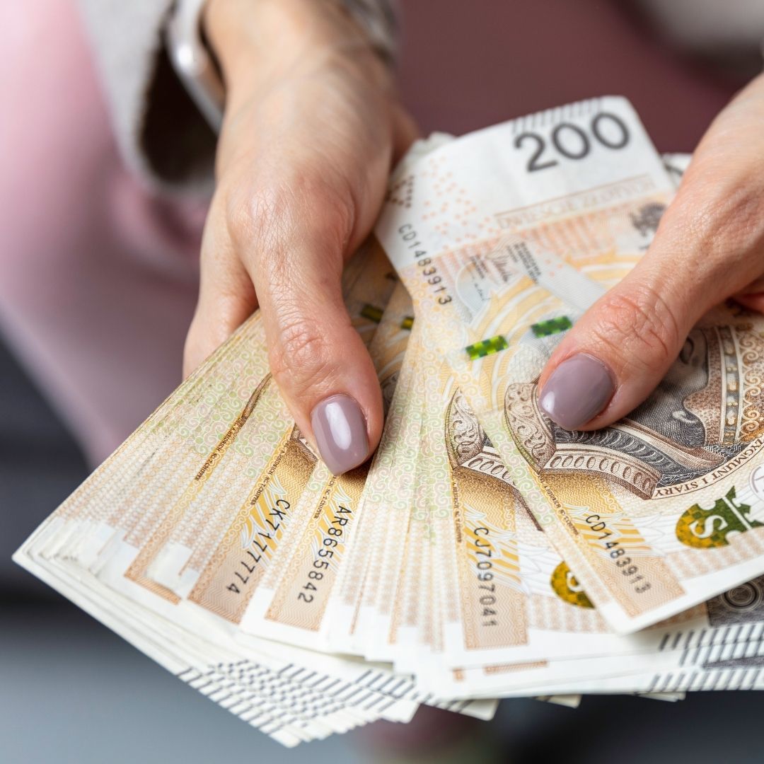 Zapłaciła w sklepie takim banknotem. Teraz grozi jej 8 lat więzienia