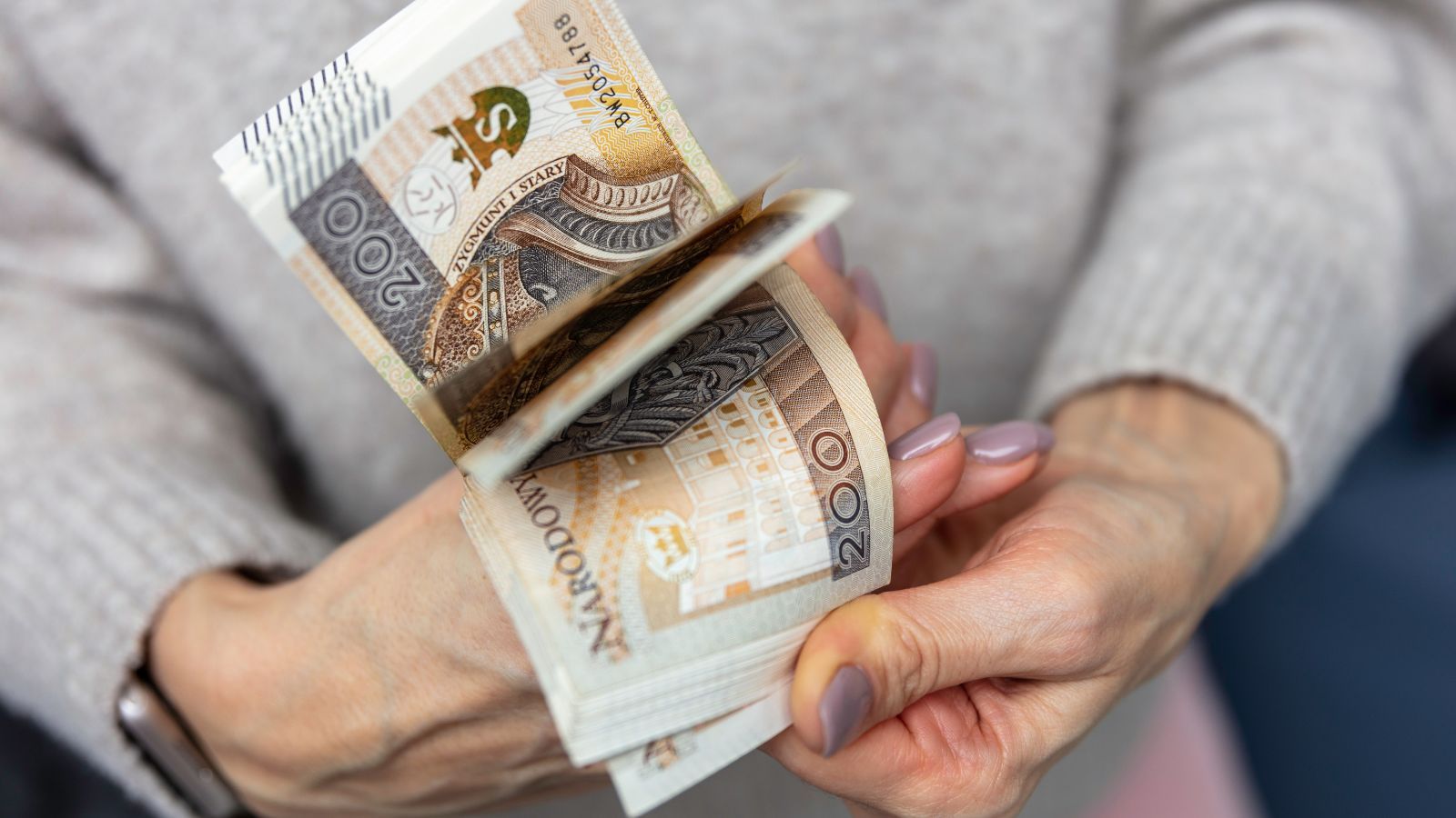 Limity wypłaty gotówki od 19 lutego. W tych bankomatach nie obowiązują