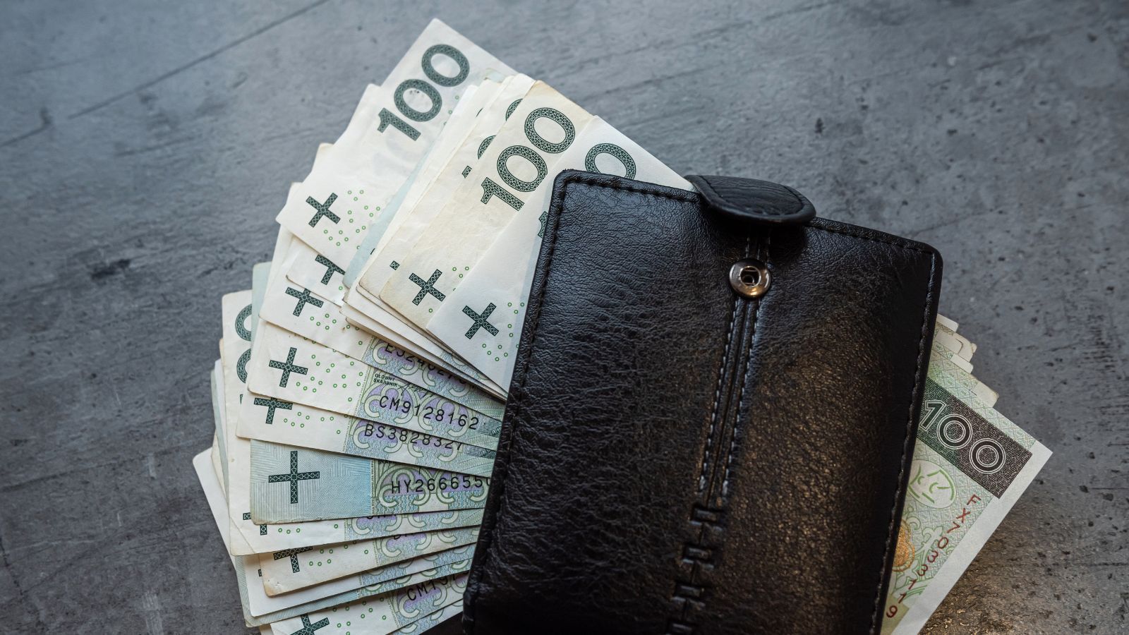 Karol Strasburger latami płacił składki. Tyle teraz dostaje z ZUS, aż trudno uwierzyć