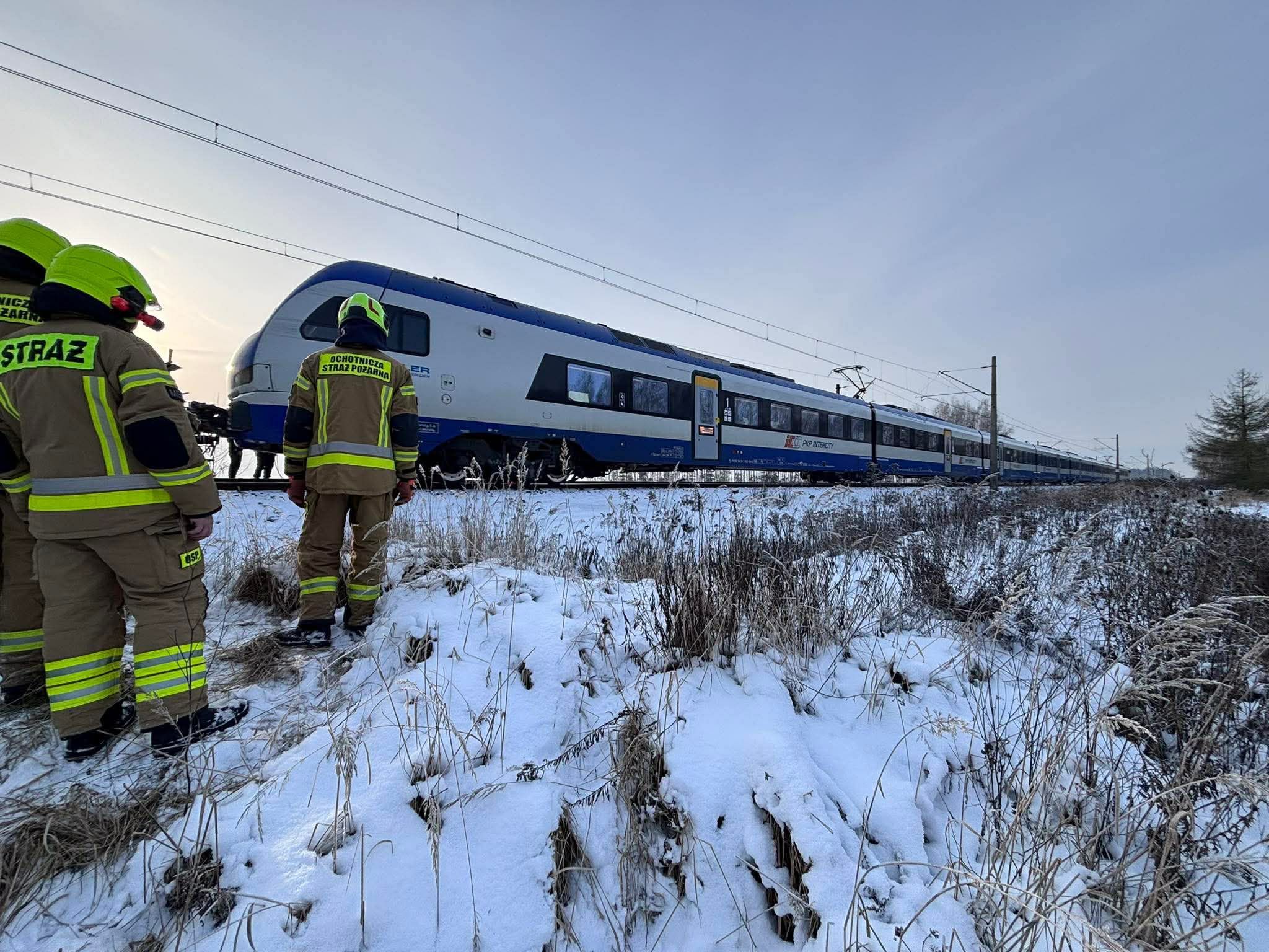Będzelin: Maszynista natychmiast zadzwonił na numer alarmowy. Brakowało 112 cm szyny