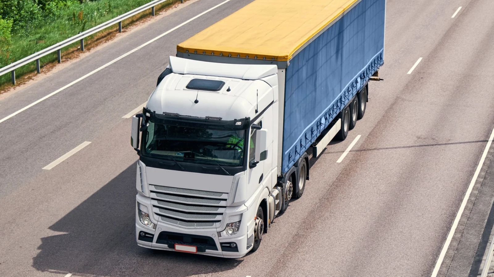 Służby zatrzymały transport ogórków do Polski. Wykryto w nich zakazane substancje