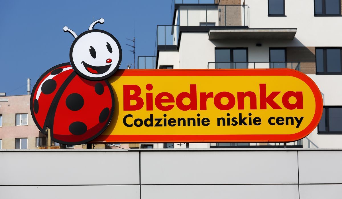 szyld biedronki