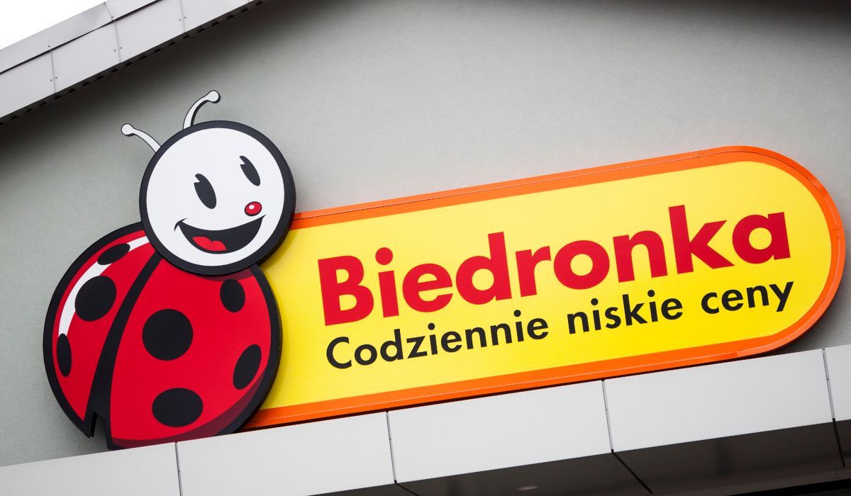 szyld biedronki