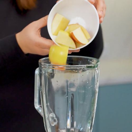 Pyszne i pożywne smoothie przygotujesz w kilka minut. Prościej się już nie da