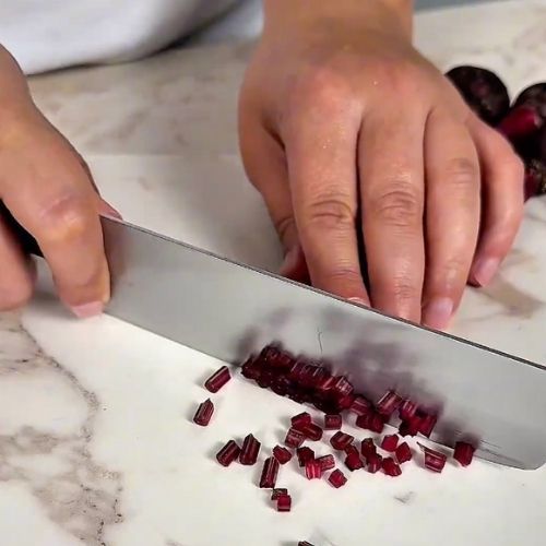 Botwinka do słoika będzie idealna na pyszną zupę zimą. Tak robię ją co roku