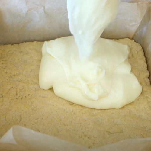 Szybkie ciasto z truskawkami. Blacha znika tego samego dnia