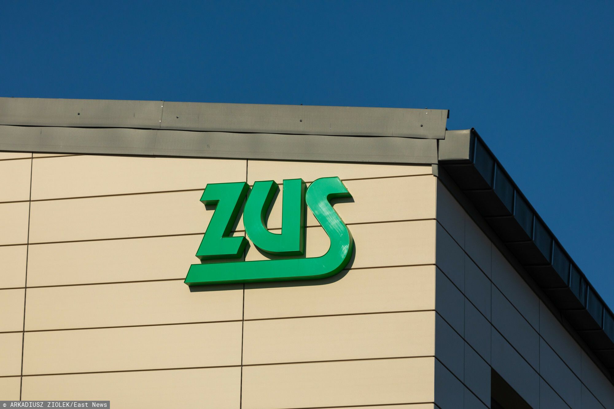 budynek zusu.jpg