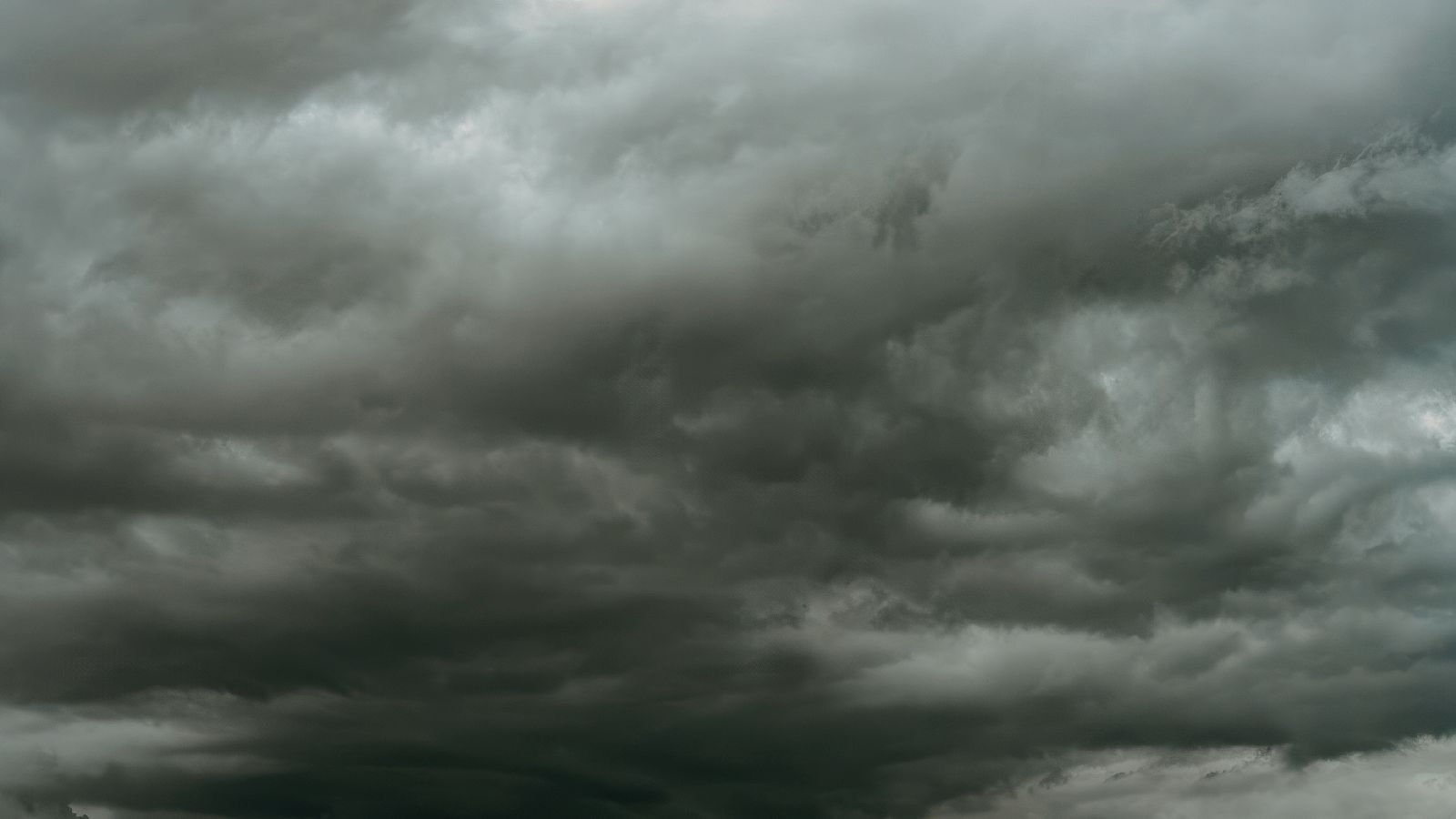 Ostrzeżenia II stopnia w tych regionach. Jest pilny alert RCB