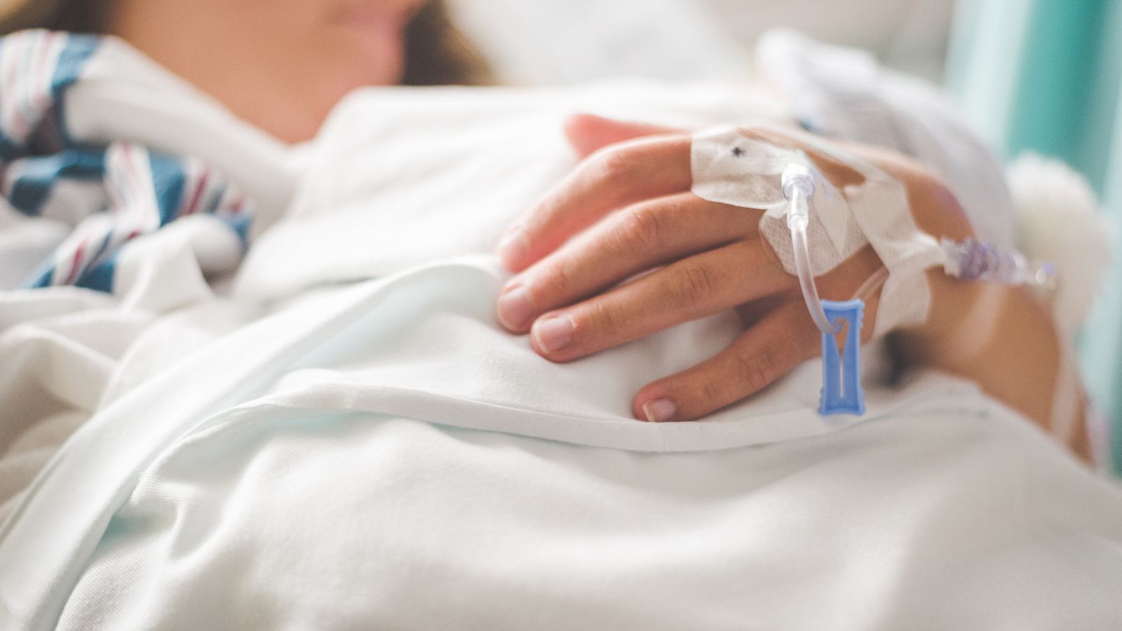 Liczba L4 z kodem C rośnie na potęgę. Jedna litera odsłania niewygodną prawdę