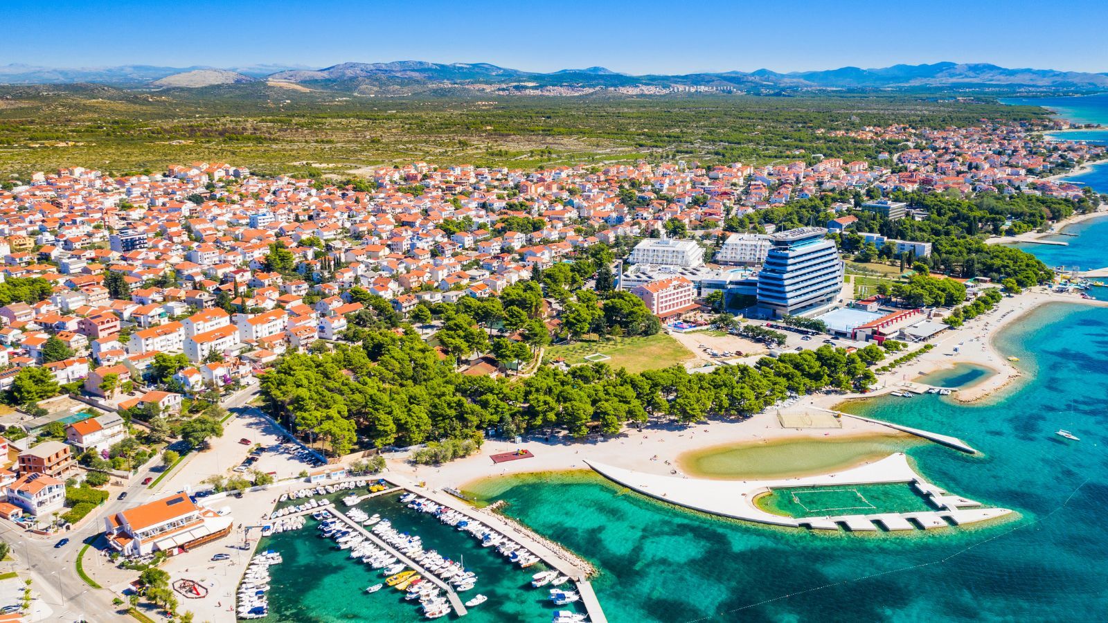 Te kierunki będą hitem wakacji 2026 roku. Polacy szukają zupełnie nowych kierunków, zwracają uwagę na jedno