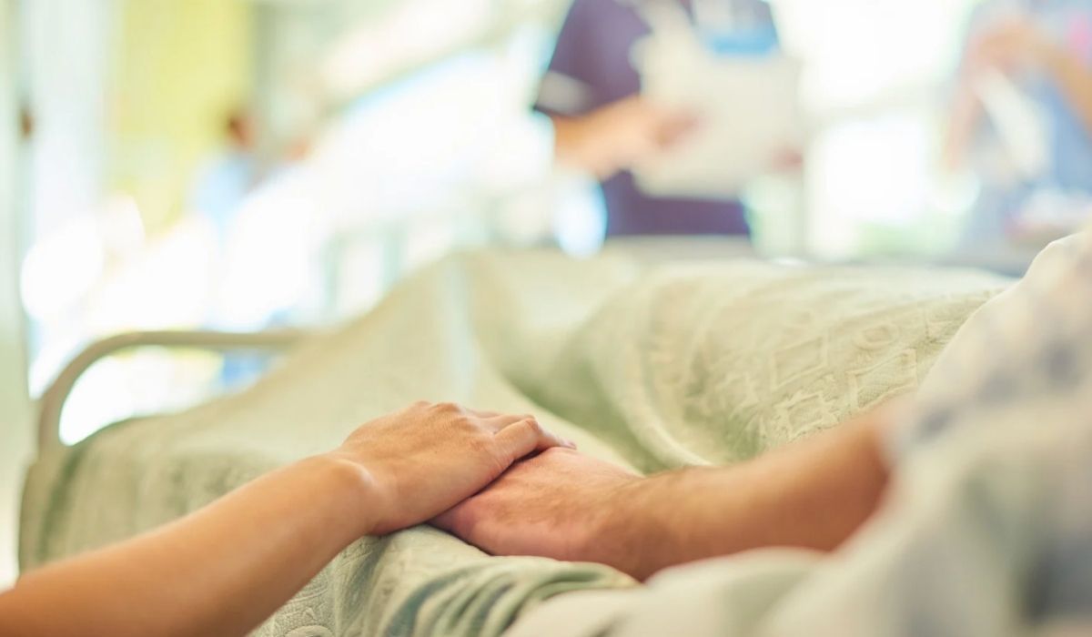 Ma 35 lat i raka trzustki. Opowiada o pierwszym objawie choroby