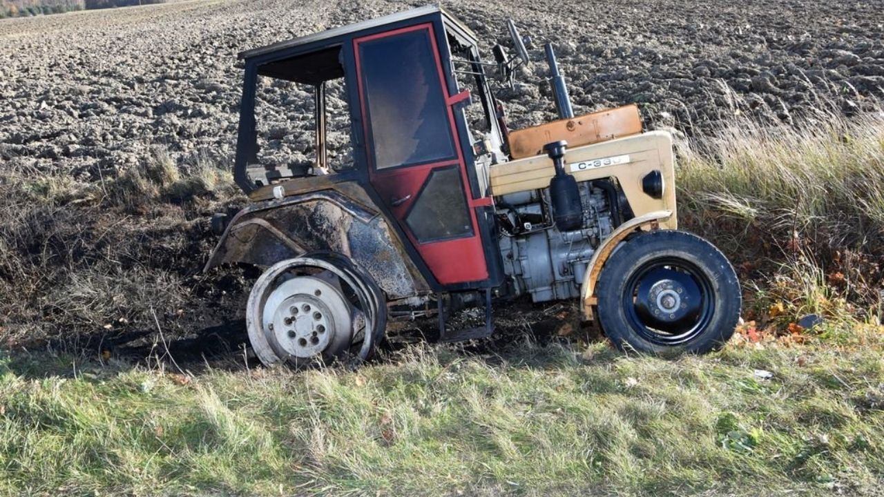 Najpierw ukradł ciągnik, a potem go podpalił. 20-latek chciał szybciej wrócić z dyskoteki, teraz usłyszał zarzuty