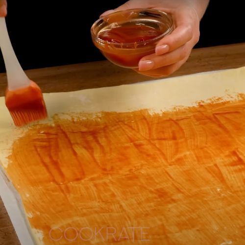 Weź boczek i zawiń go w ciasto francuskie. Ten przepis zasługuje na medal