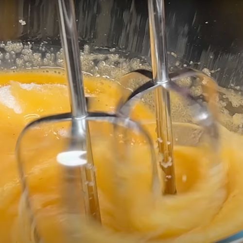 To najlepszy przepis na ciasto z truskawkami. Robię je zawsze w maju